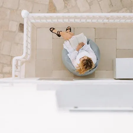 Dimora Anderi بيت ضيافة 4*